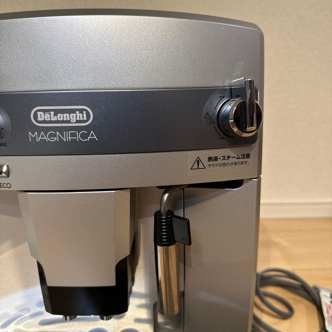 デロンギ　マグニフィカ　全自動エスプレッソマシン　ESAM03110S
