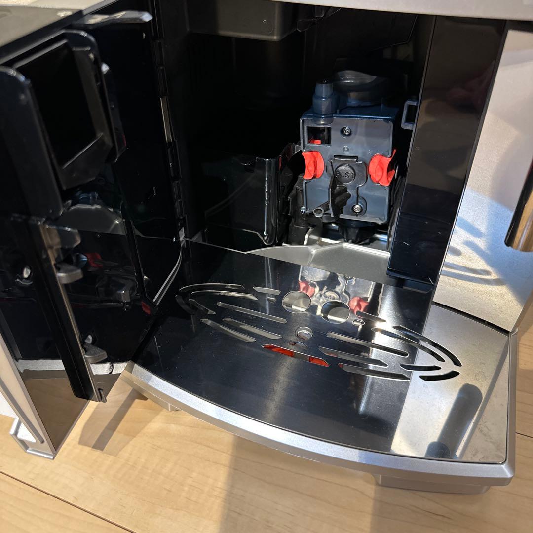 デロンギ　マグニフィカ　全自動エスプレッソマシン　ESAM03110S