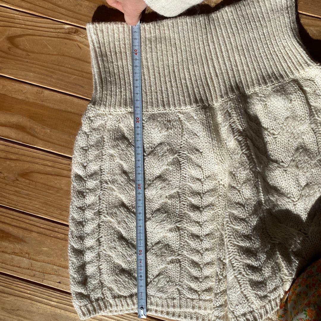 ケーブル編みアイボリーショートパンツ Mサイズ