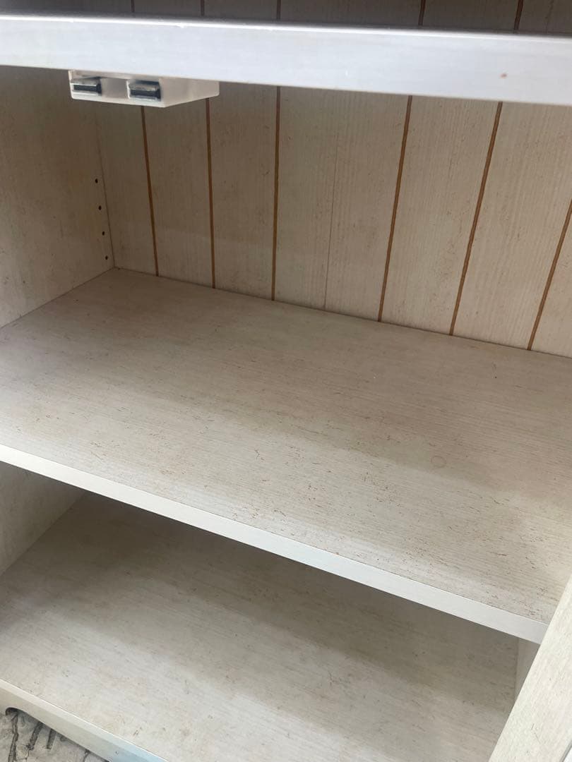 ニトリ　ホワイト木製食器棚 ガラス扉付き