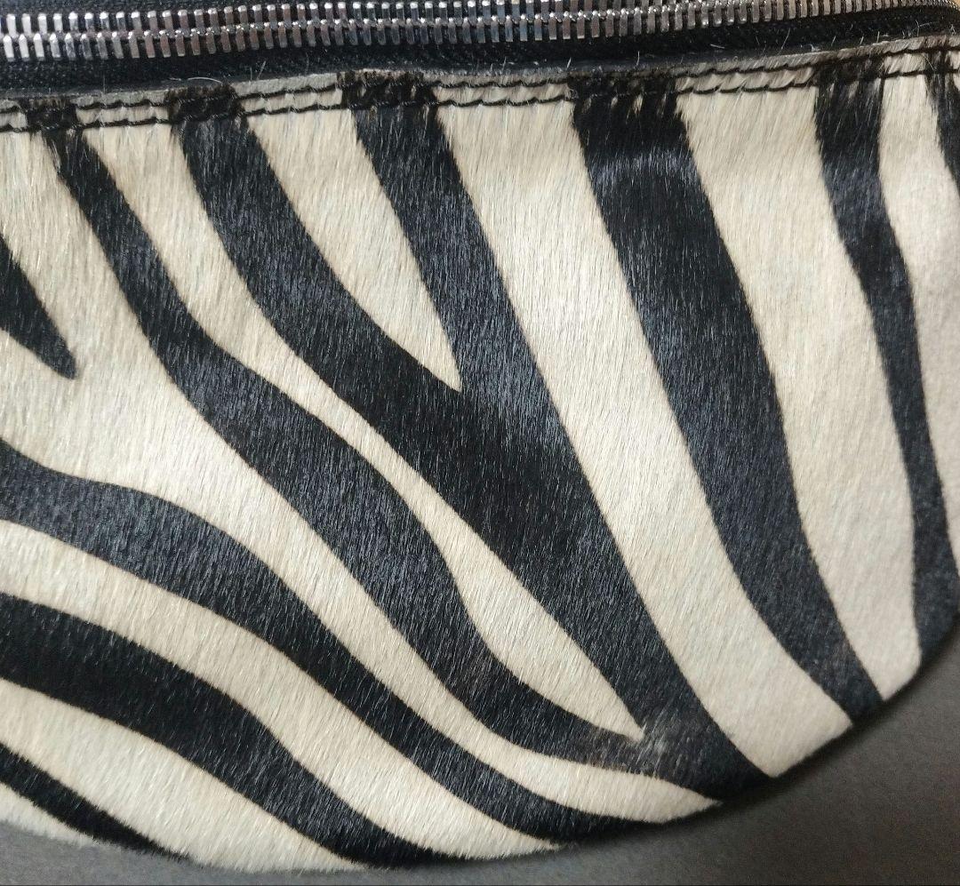 新品　ゼブラ柄ハラコ✕レザー　ボディーバック　BEAMSで購入