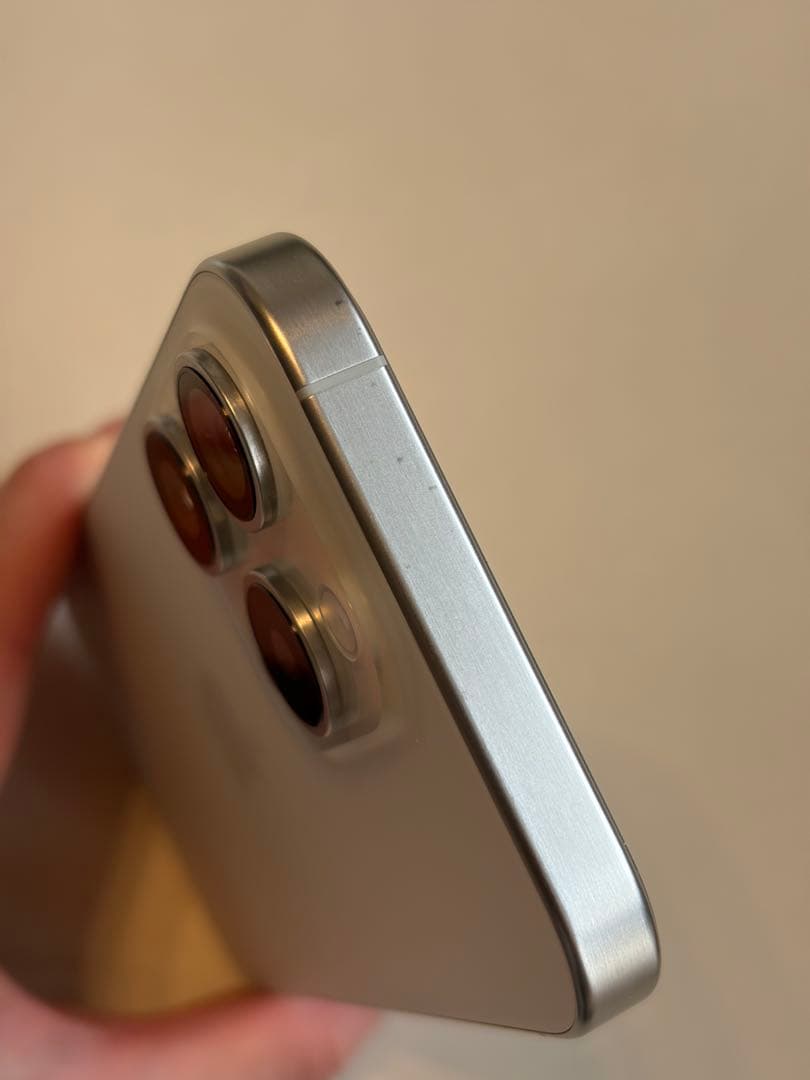 iPhone15pro 128GB ホワイト　SIMフリー