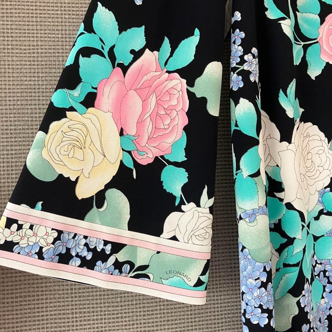 近年美品　レオナール　カンカン　チュニック　花柄　大きいサイズ44