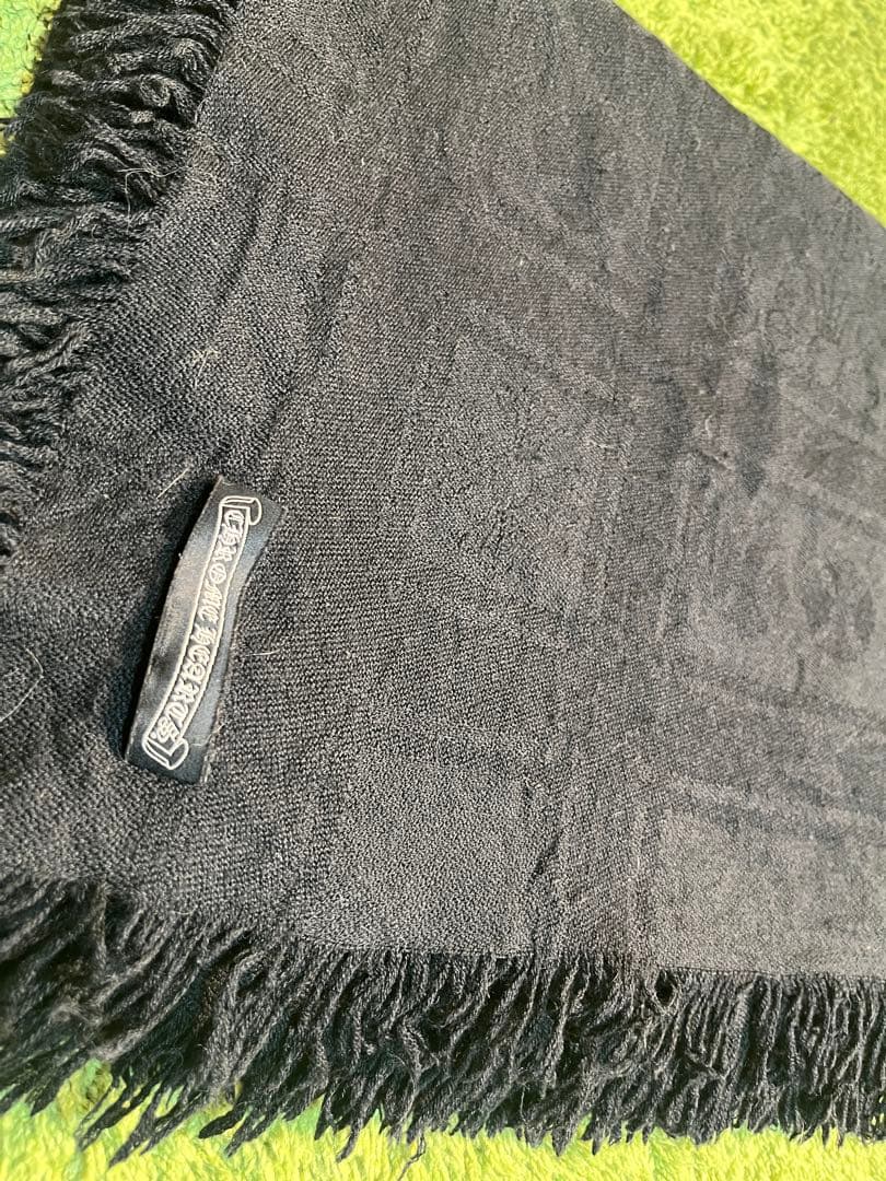 クロムハーツ　黒いフリンジ付きストール