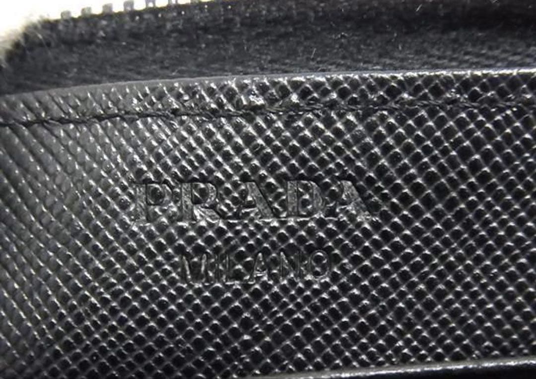 【新春特価❣️】PRADA プラダ サフィアーノ ラウンドジップ 長財布 黒