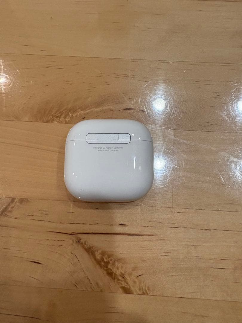 限定値下げ　AirPods4 アクティブノイズキャンセリング機能付