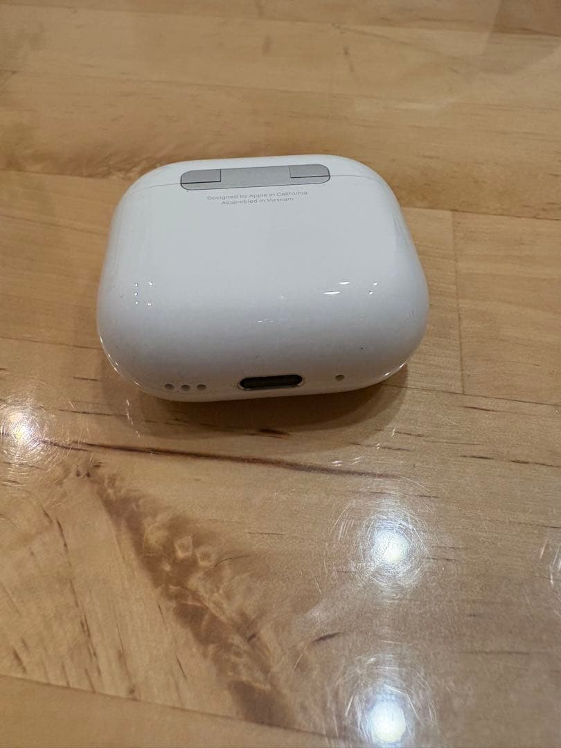 限定値下げ　AirPods4 アクティブノイズキャンセリング機能付