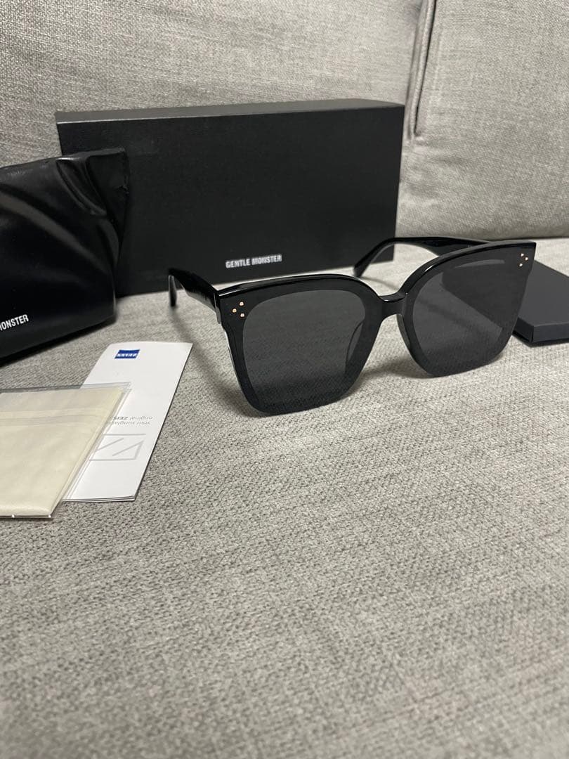 GENTLE MONSTER サングラス - Her 01