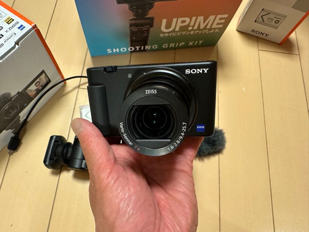 SONY VLOGCAM ZV-1 シューティンググリップ付き
