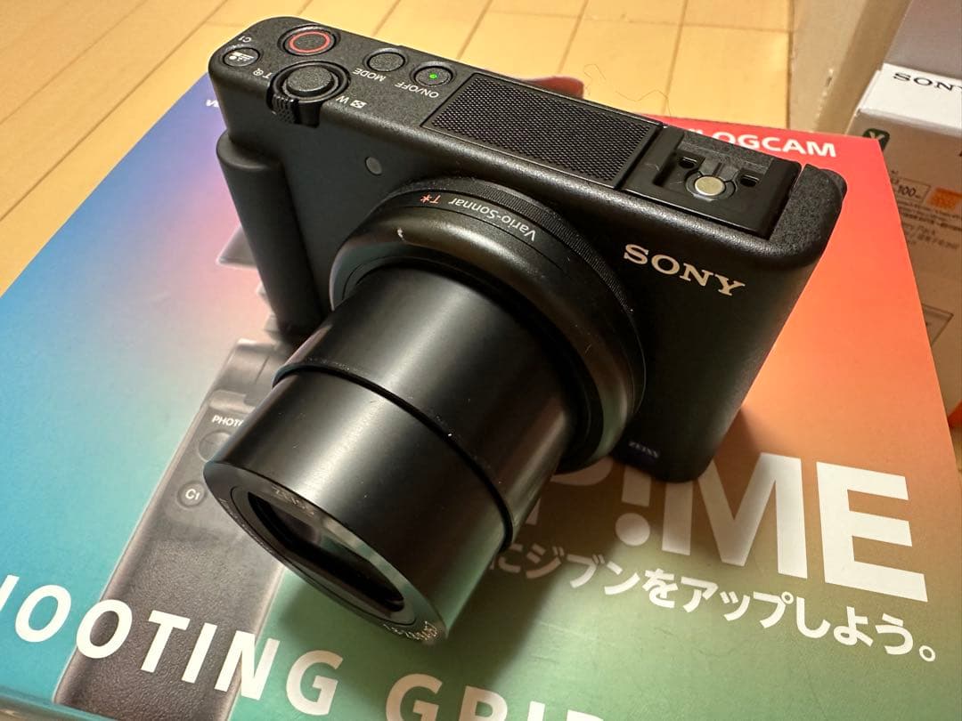 SONY VLOGCAM ZV-1 シューティンググリップ付き