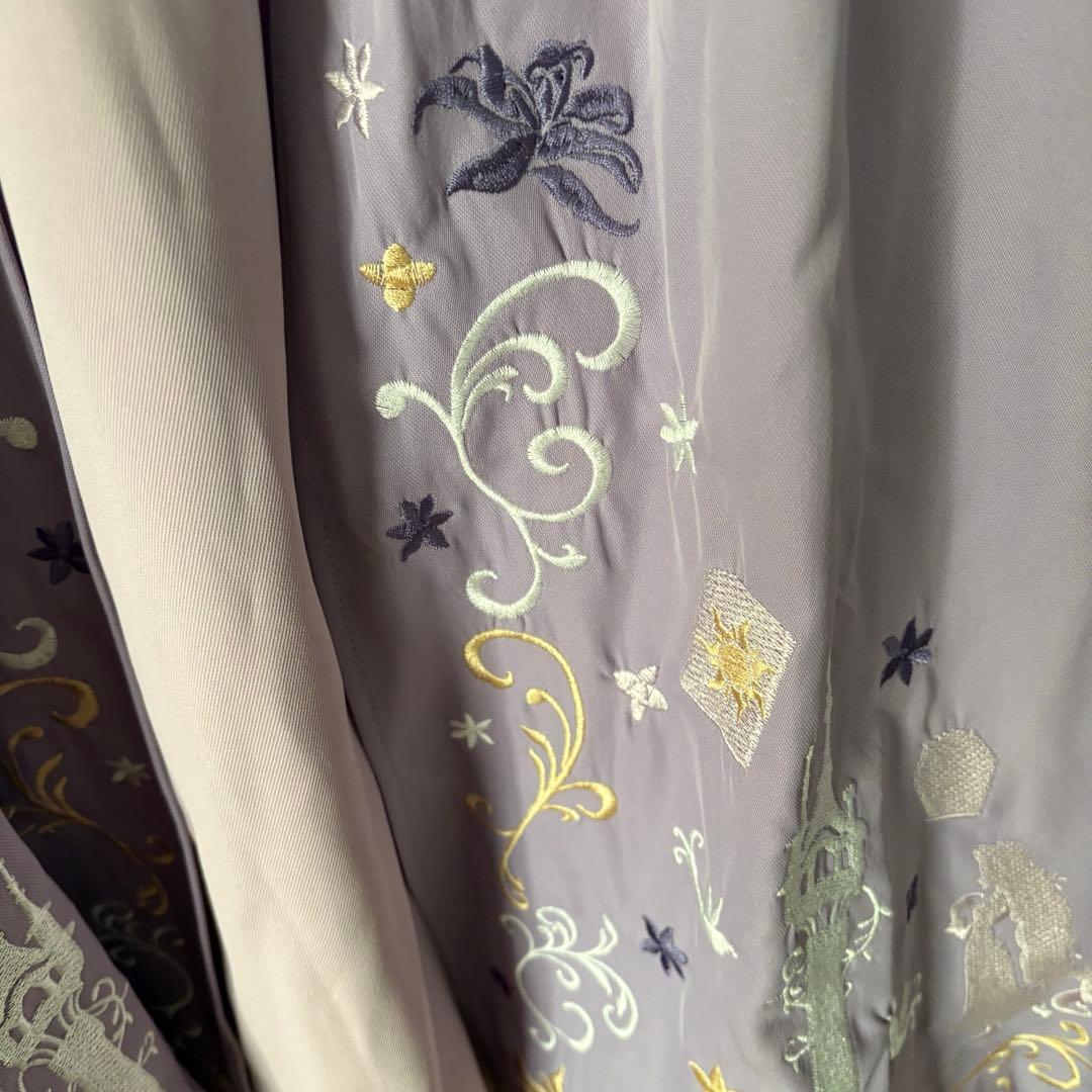 ク*新様 ラプンツェルaxes femme塔の上のラプンツェルワンピース ドレス