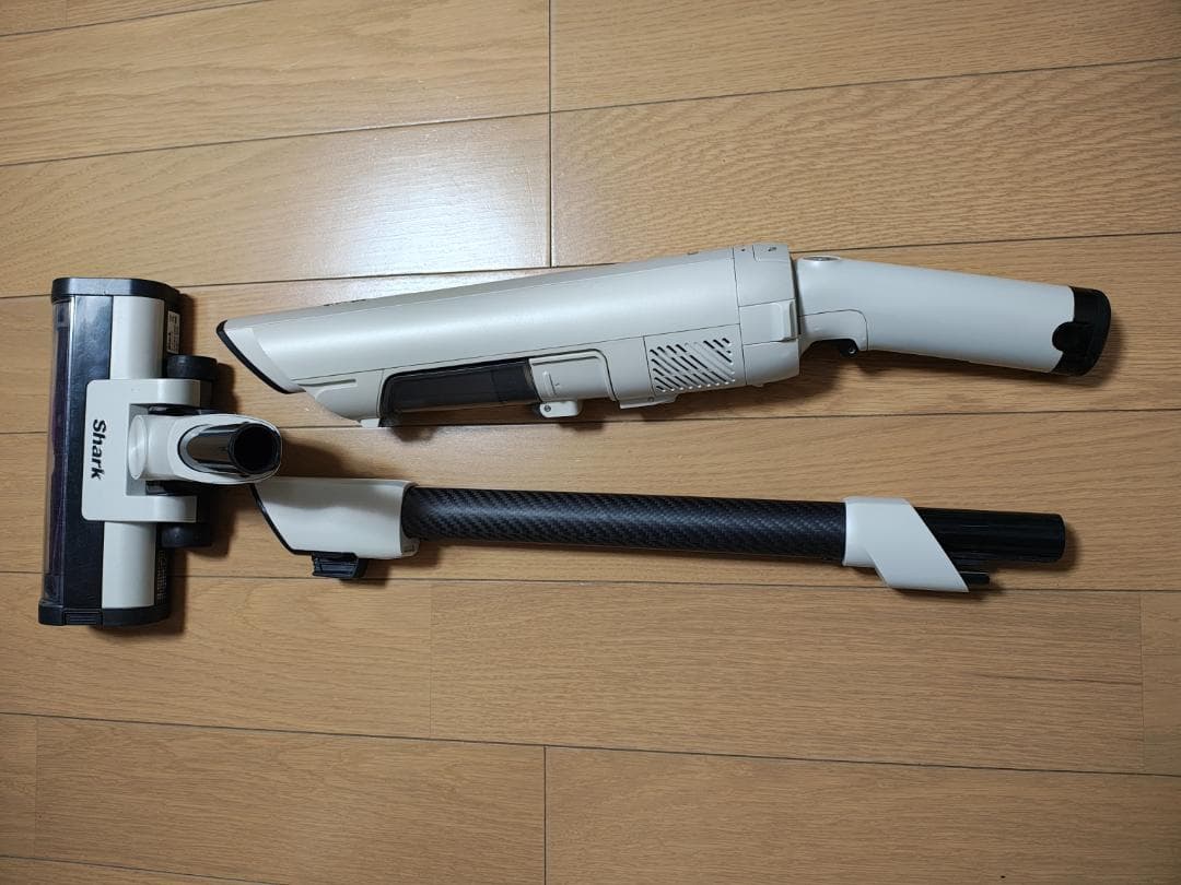 シャーク★コードレスクリーナー★LC200JIV★バッテリー新品と同等★