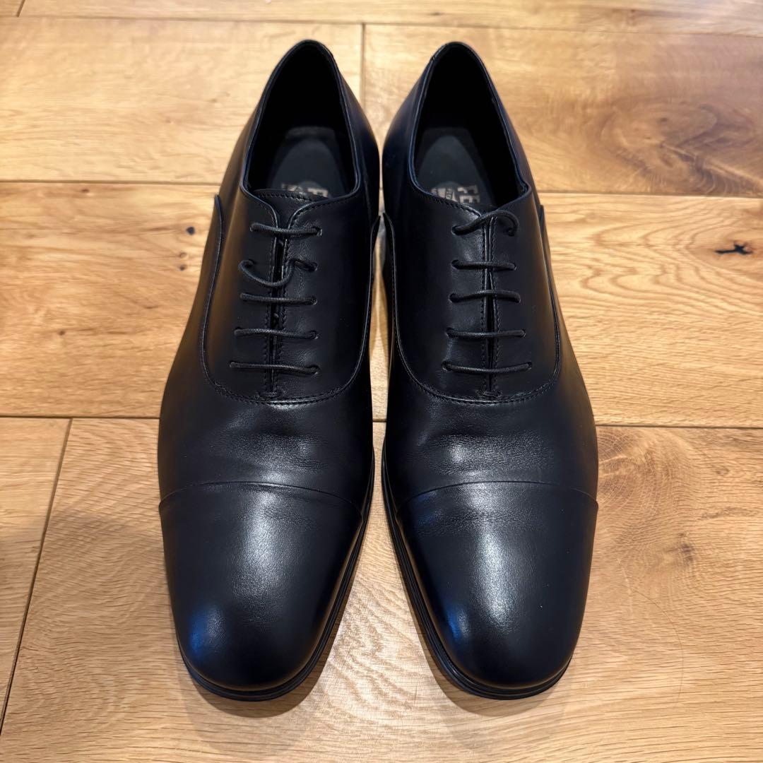 フェラガモ　ブラックレザードレスシューズ　7