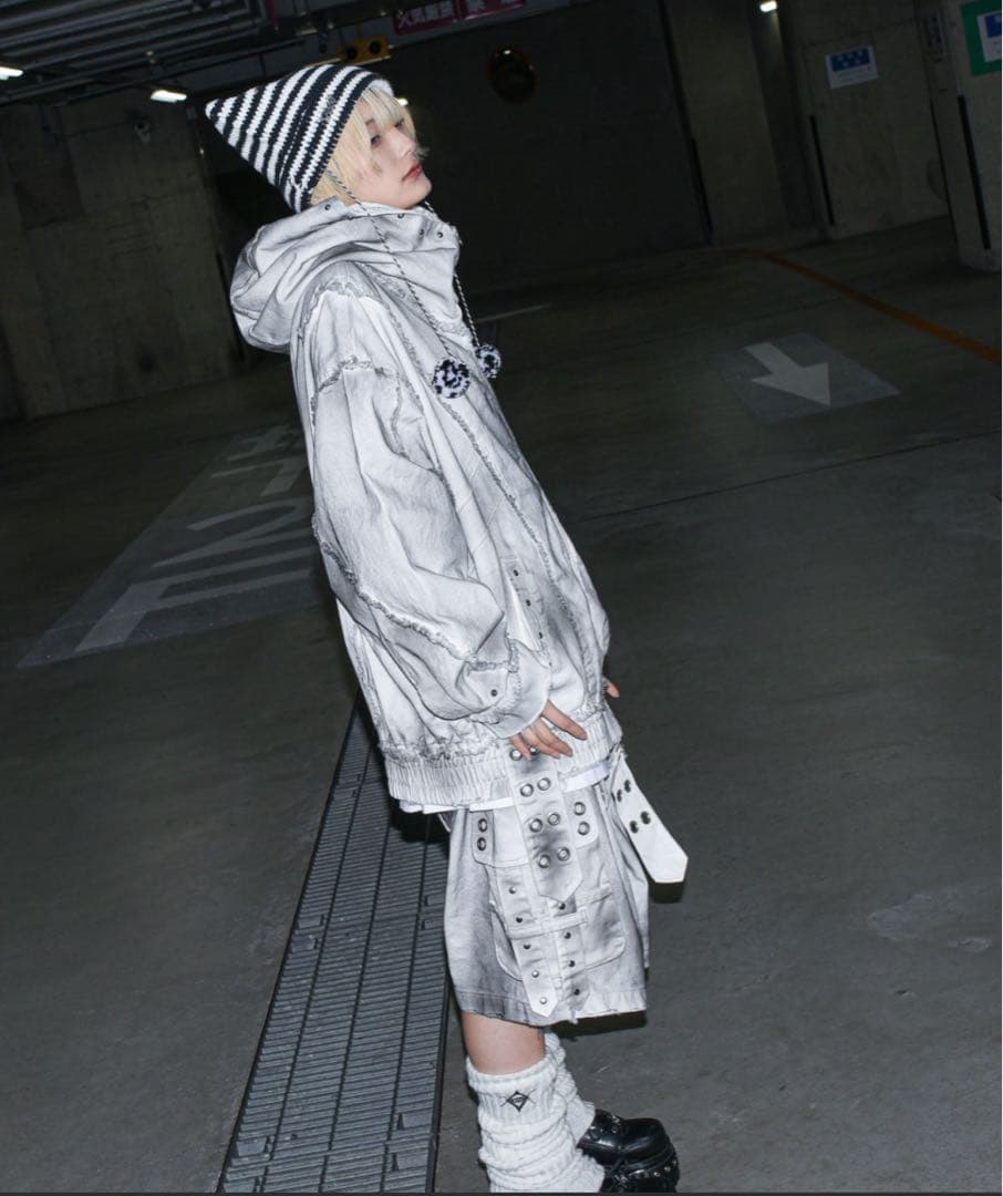 『REFLEM/レフレム』顔料加工ハイネックデニムパーカー ホワイト