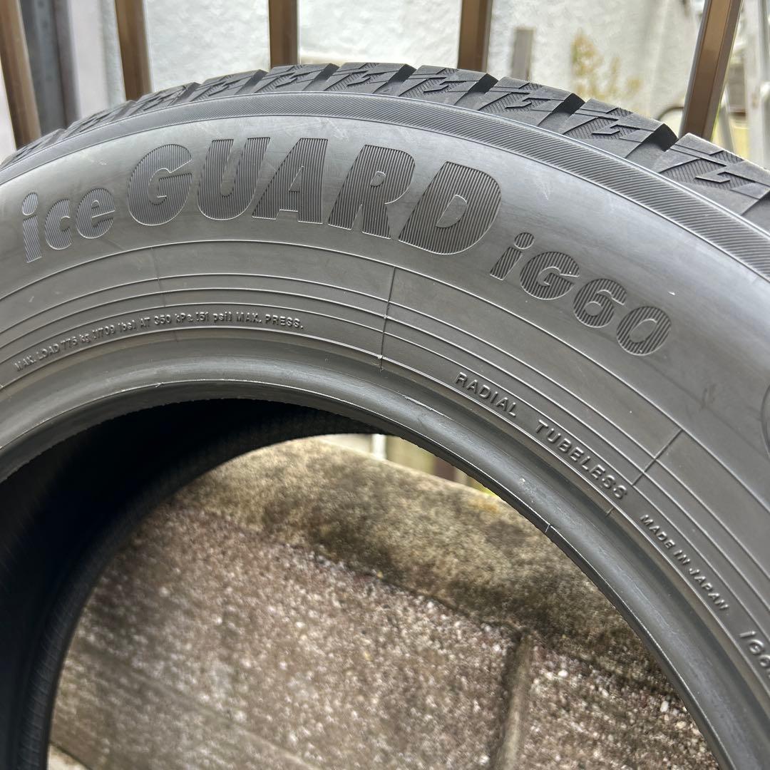 スタッドレスタイヤ225/60/17 2022年製　34週