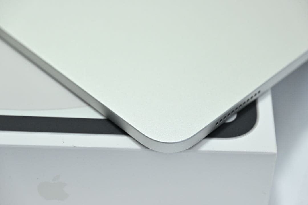 ほぼ未使用iPad（10世代）10.9インチApple Pencil付き 64G