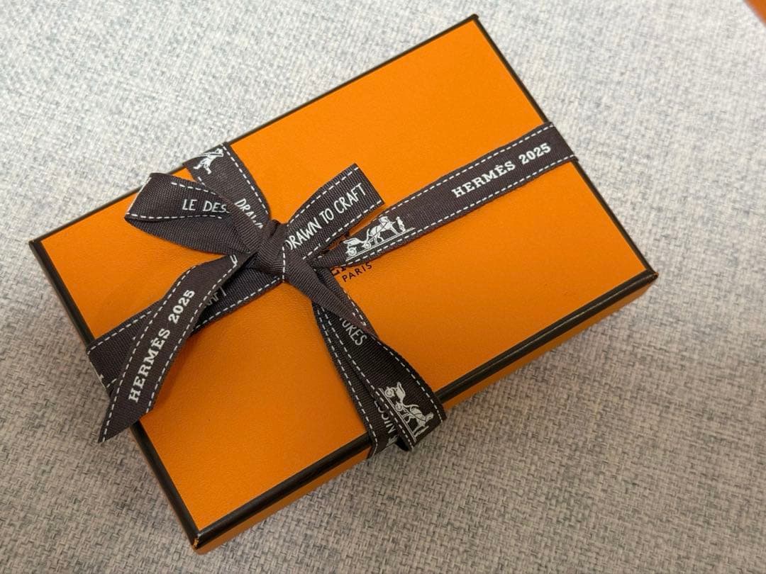 クリスマスセール❤未使用品❤エルメス カルヴィデュオ カードケース ケース