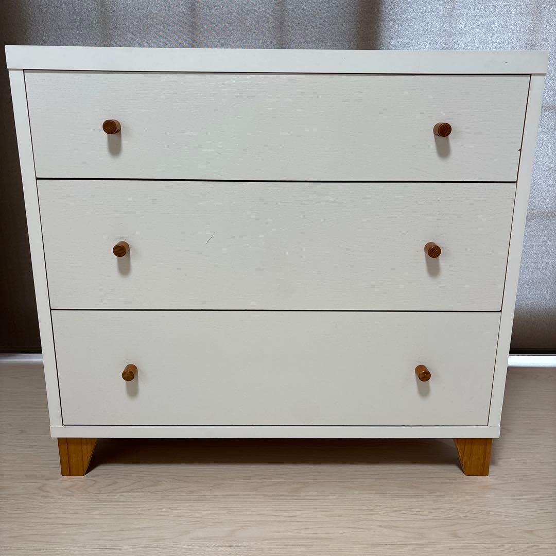 モモナチュラル ホワイト 3段チェスト 木製脚付き