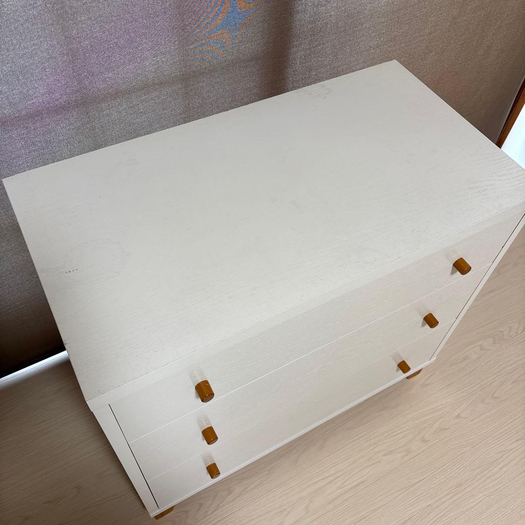 モモナチュラル ホワイト 3段チェスト 木製脚付き
