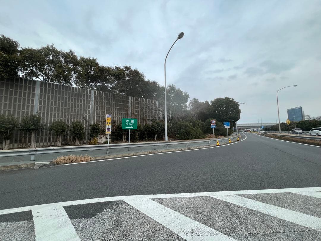 iPhone13 128GBピンク　バッテリー73% 美品 広角カメラレンズヒビ