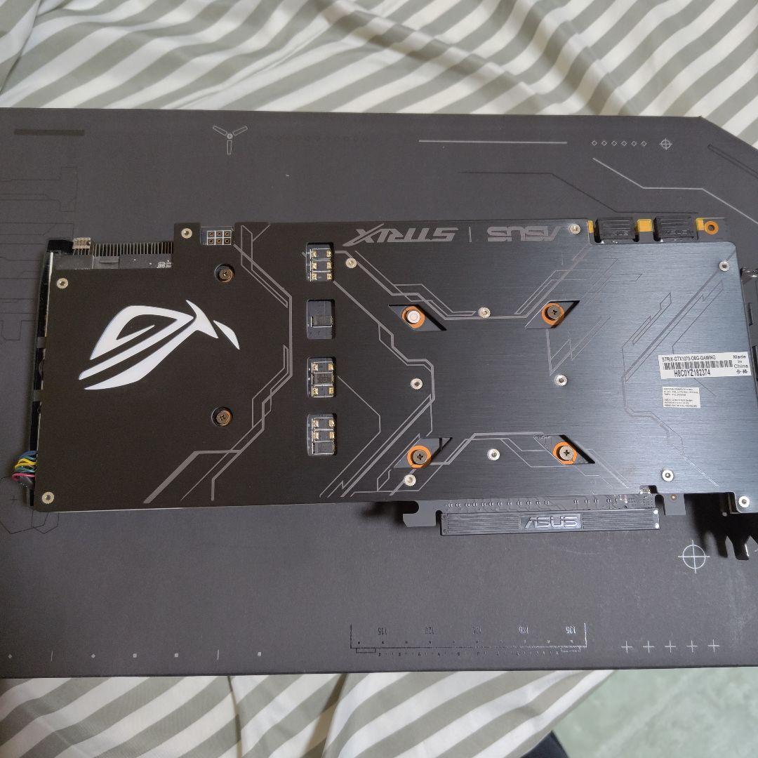 グラフィックボード・グラボ・ビデオカード ASUS ROG-STRIX-GTX1070-O8G-GAMING
