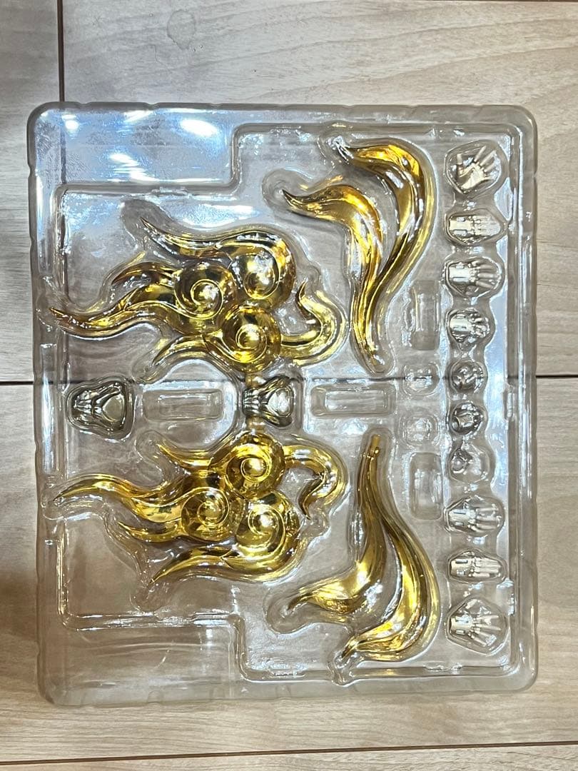 聖闘士星矢 聖闘士聖衣神話EX 獅子座 レオ アイオリア 神聖衣 ジャンク