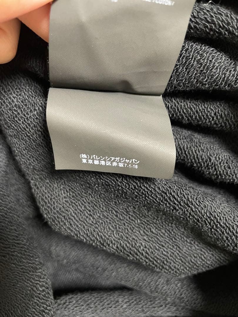 バレンシアガパーカーMブラック