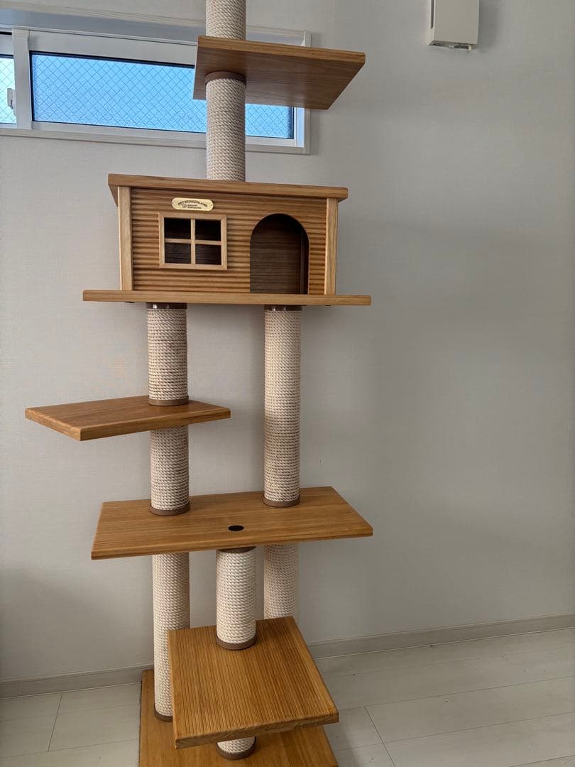 【値下げ】日本国産 家具調キャットタワー　〜ガリッコ〜