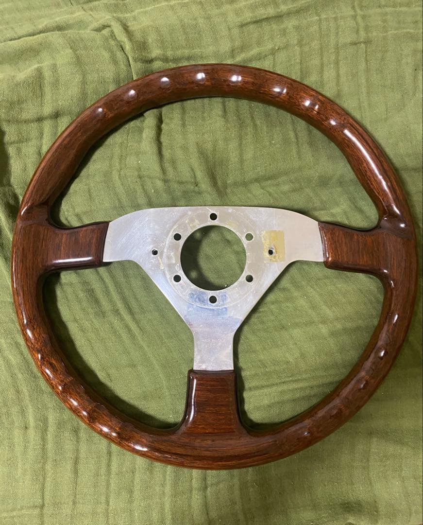 MOMO モモ　ウッドステアリング　ハンドル
