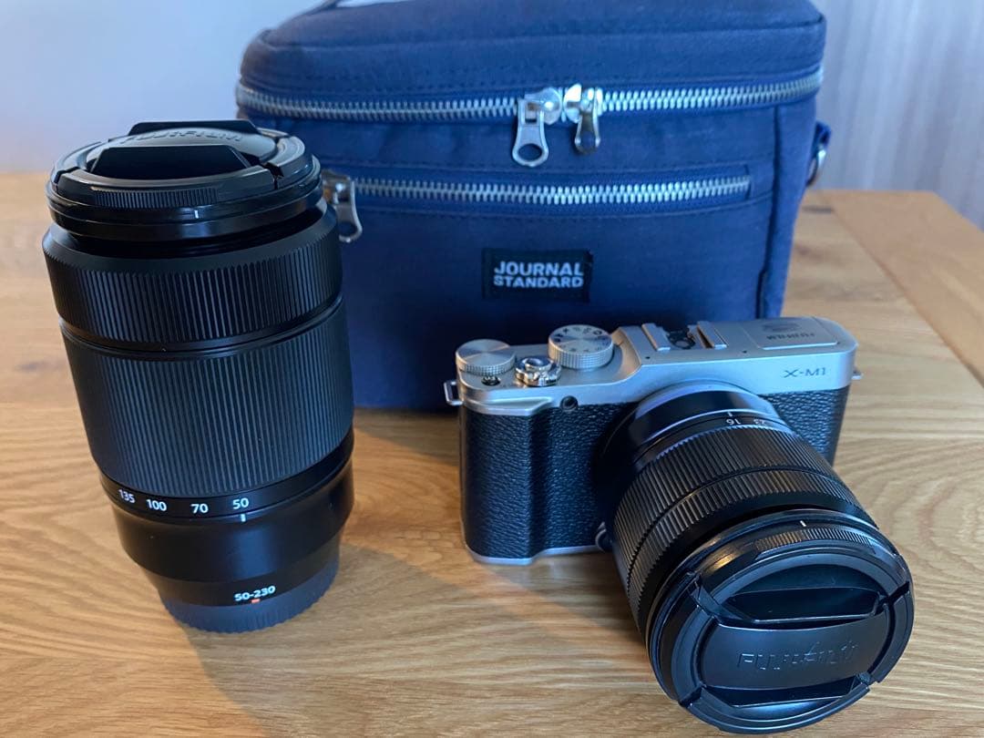 FUJIFILM X-M1 ダブルズームレンズキット シルバー