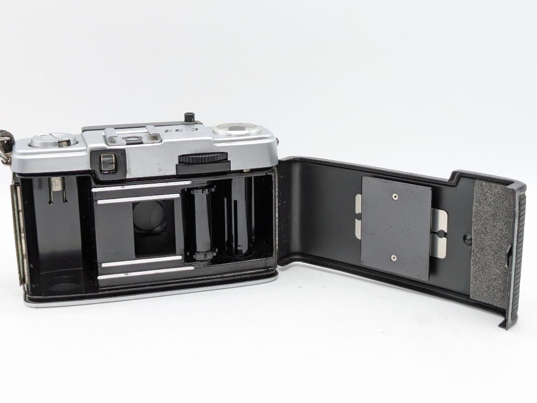 整備済み完動品！OLYMPUS PEN EE-3 ハーフサイズカメラ