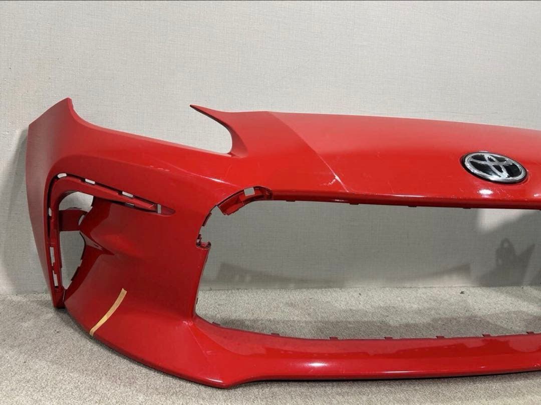 GR86 ZN8 純正 フロントバンパー (DCK スパークレッド)