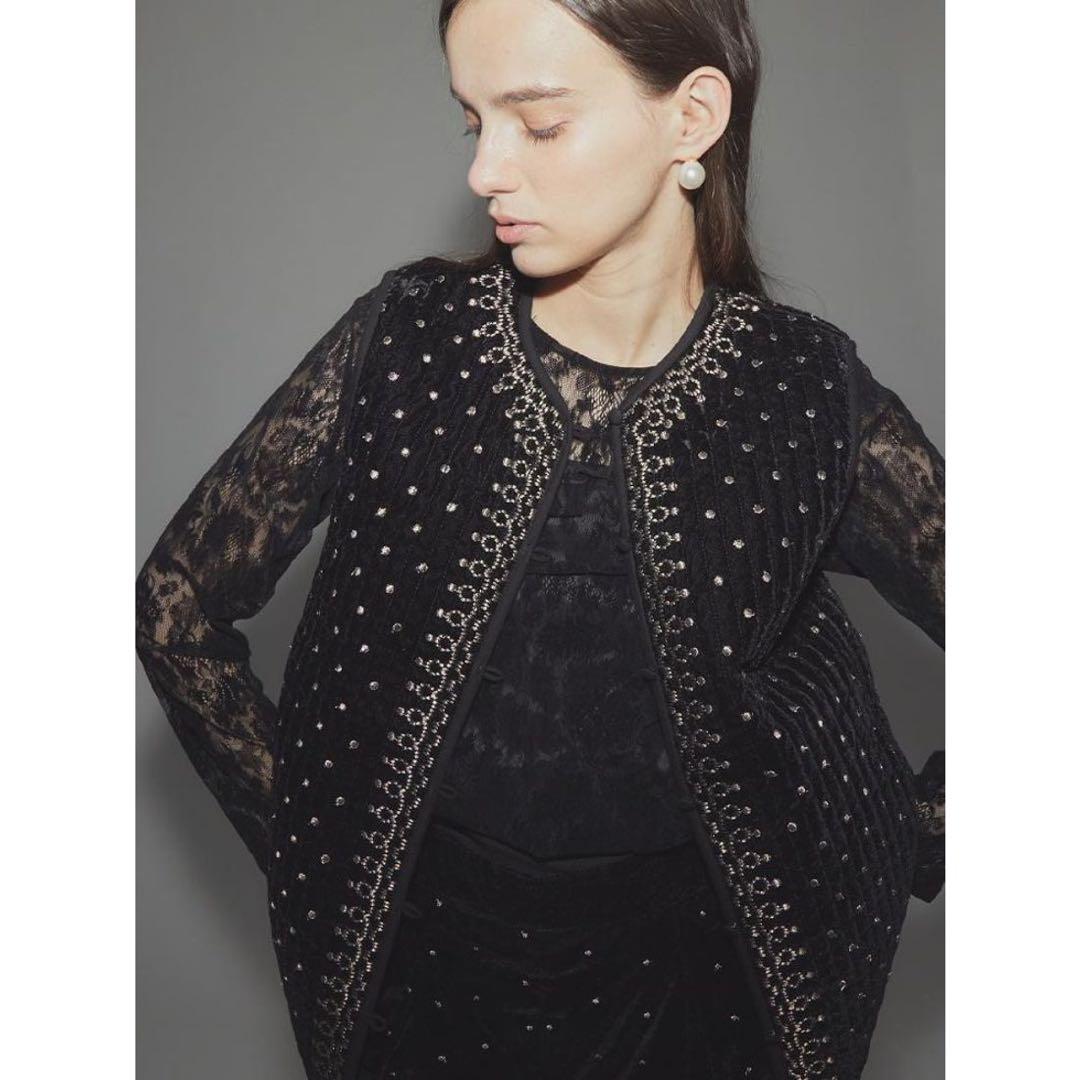 ヤマダヤ新品　Ample ドット刺繍ベロアキルティングベスト