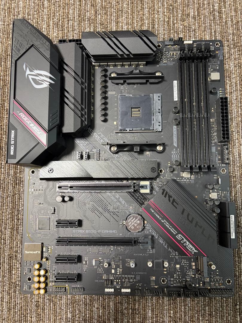ROG STRIX B550-F GAMING マザーボード