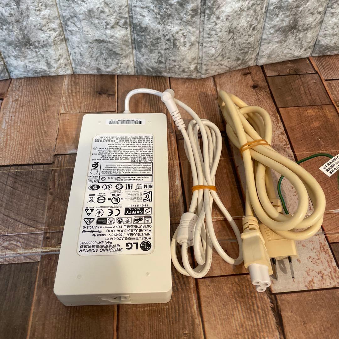 #905 LG 32UL750-W 4Kモニター 31.5インチ