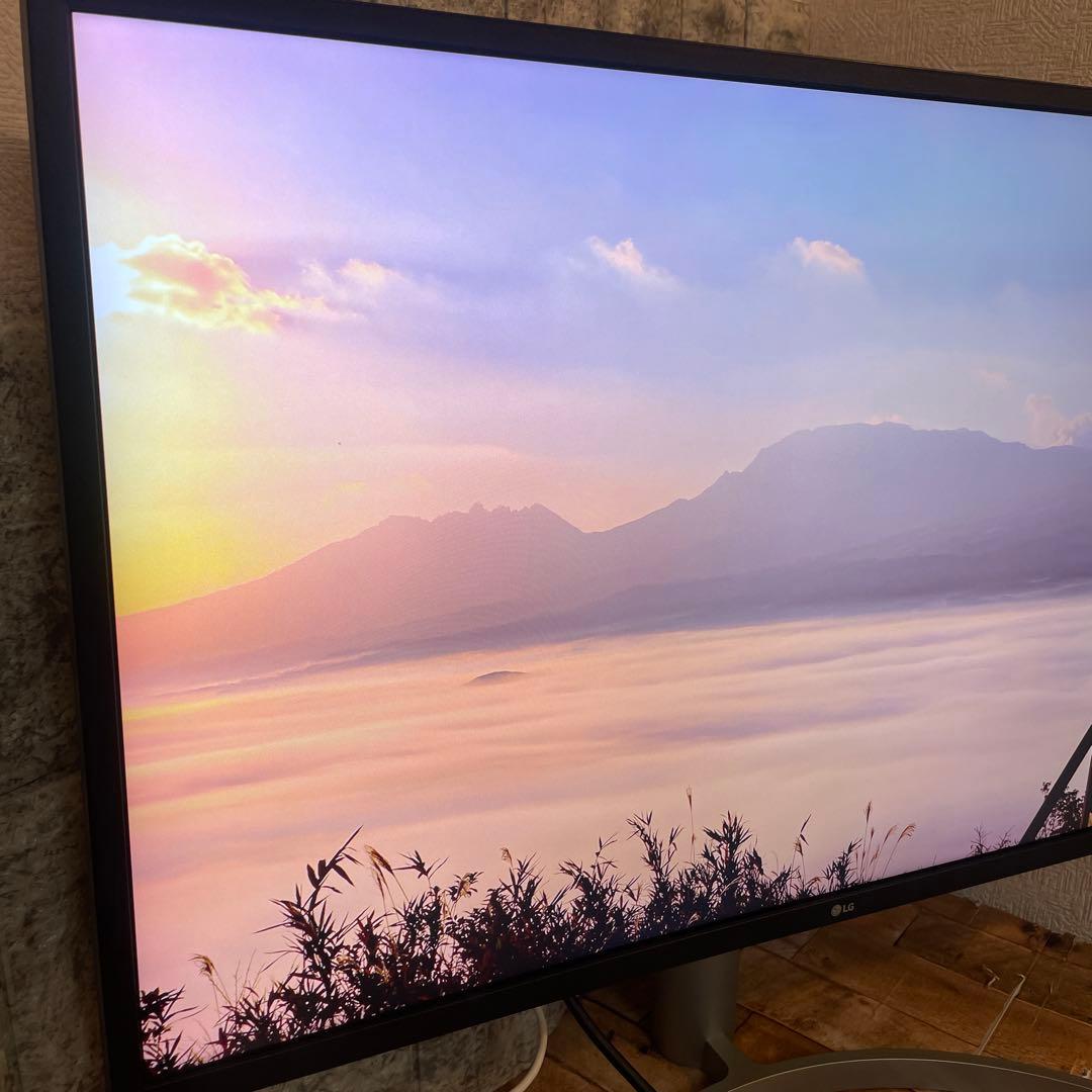 #905 LG 32UL750-W 4Kモニター 31.5インチ