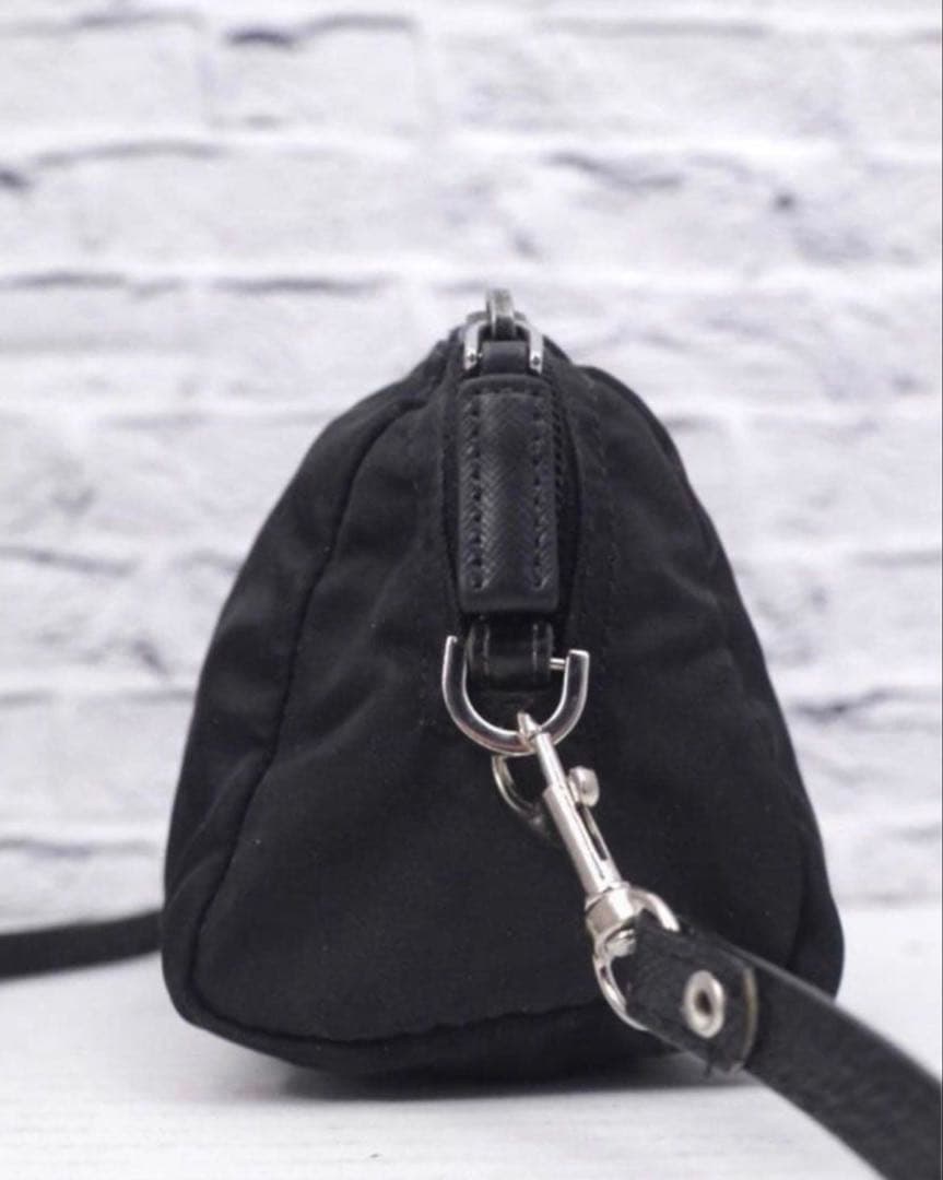 美品◆ PRADAプラダ ナイロンxレザー ショルダー カメラ バッグ ポーチ黒