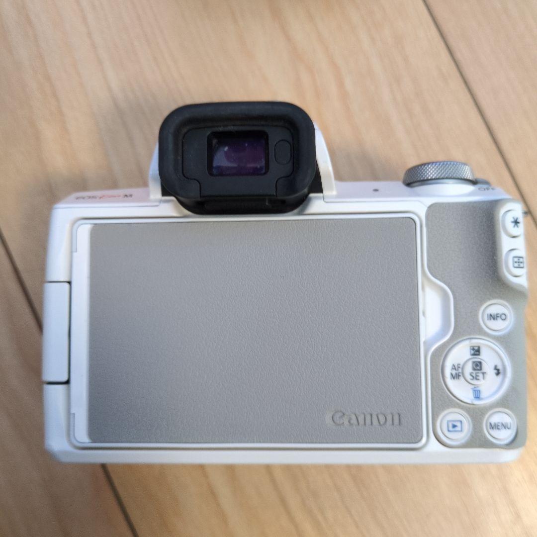 Canon EOS Kiss M ホワイト 本体 おまけレンズ付き