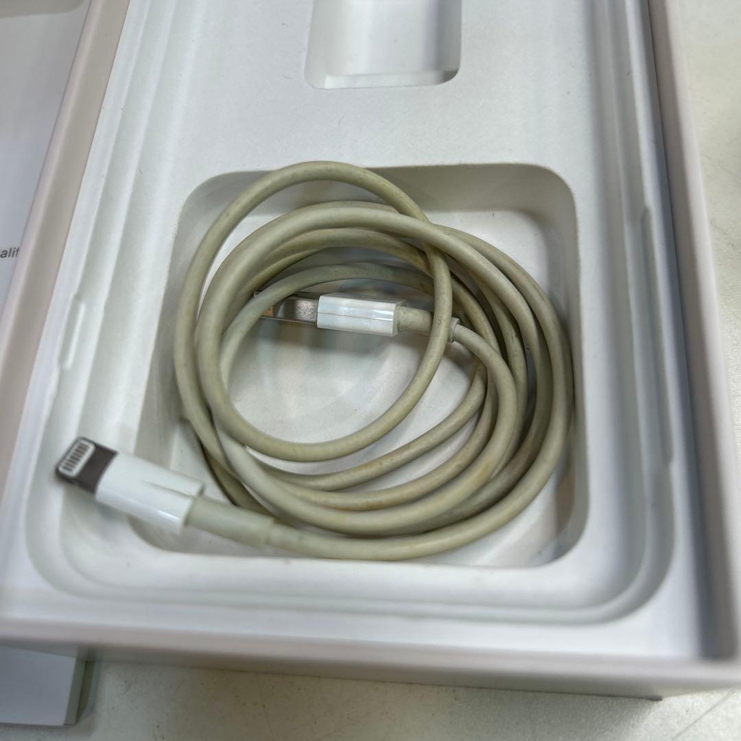 7174 【美品】100% iPhone8plus 256GB simロック解除