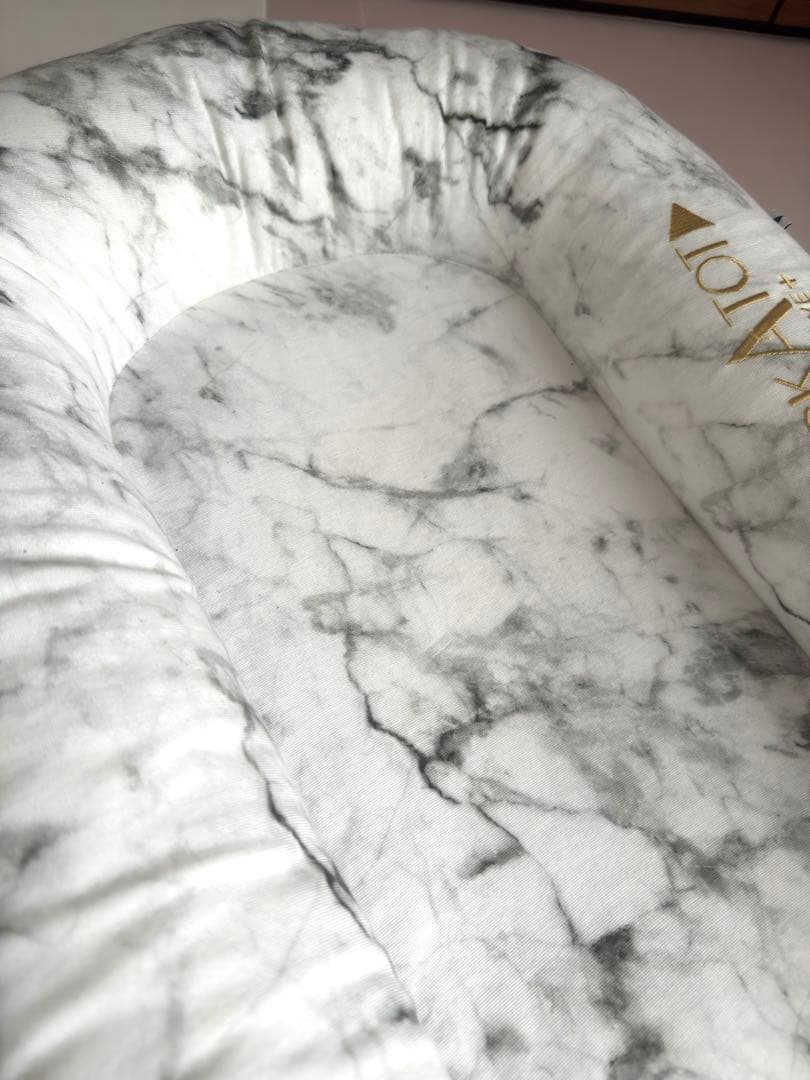 【美品】DockATot ドッカトット　マーブル柄