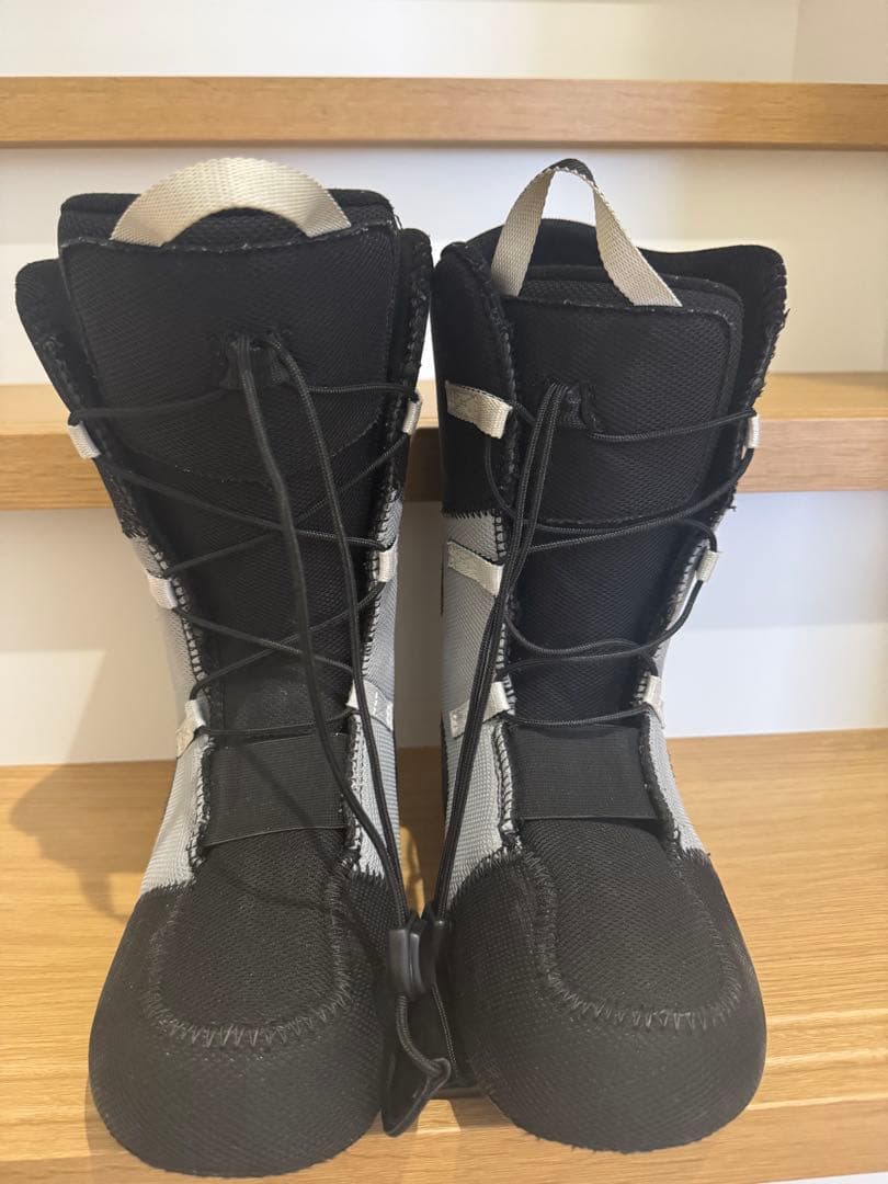 DEELUXEディーラックス　スノーボードブーツ