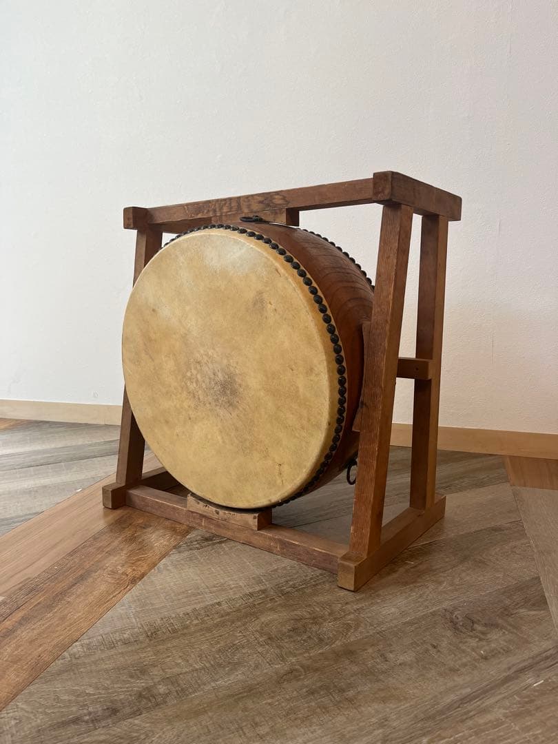和太鼓　平胴太鼓　面1尺4寸　胴6寸　台付