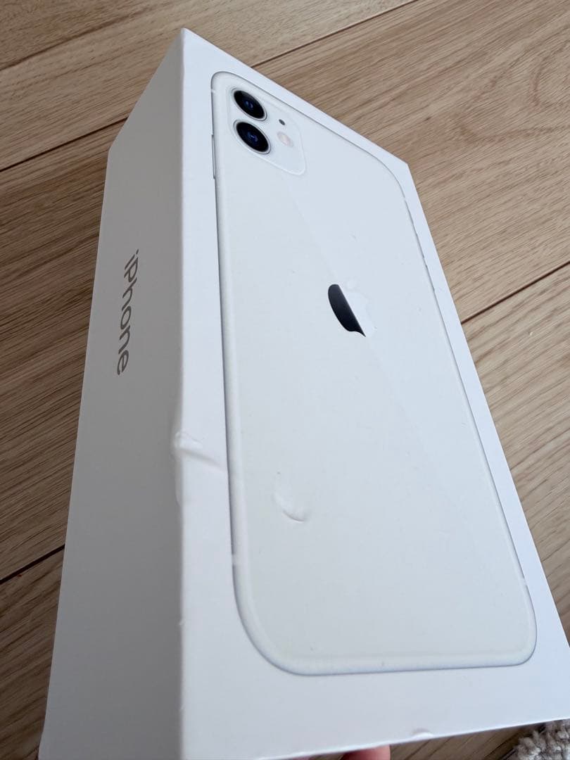 Apple iPhone 11 ホワイト 本体64GB simフリー