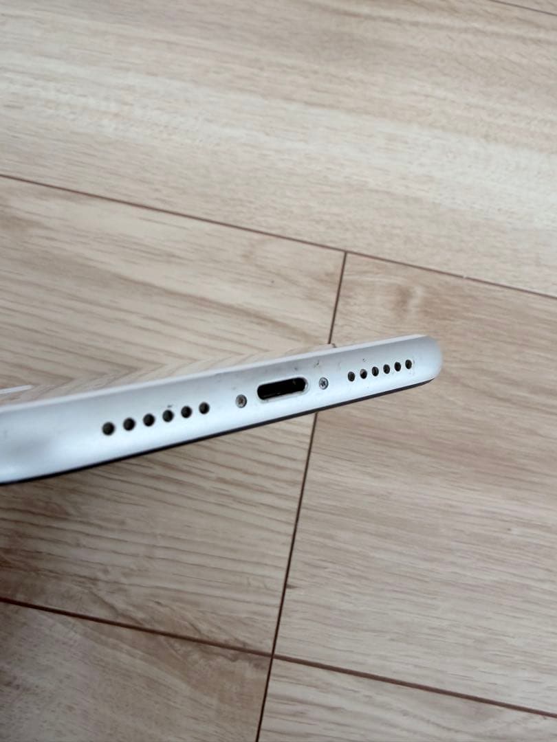 Apple iPhone 11 ホワイト 本体64GB simフリー