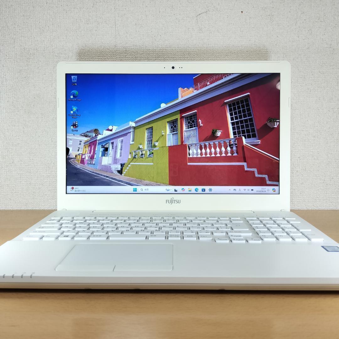 ノートPC Windows11 Core i7 SSD メモリ16GB 富士通