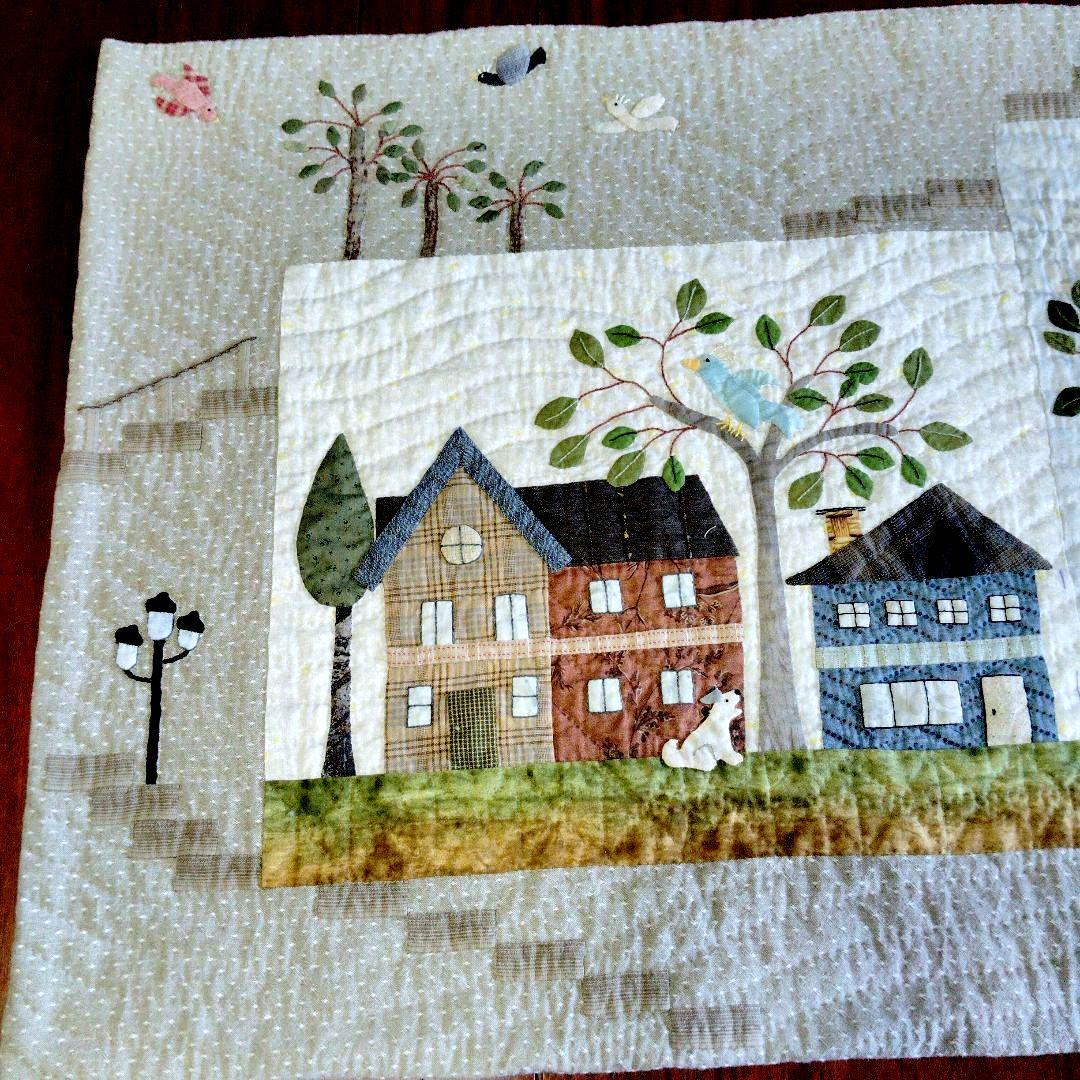 ハウスのパッチワークタペストリー【73】ミステリーキルト①③