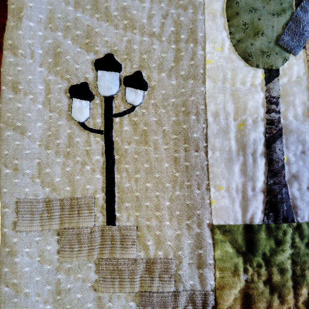 ハウスのパッチワークタペストリー【73】ミステリーキルト①③