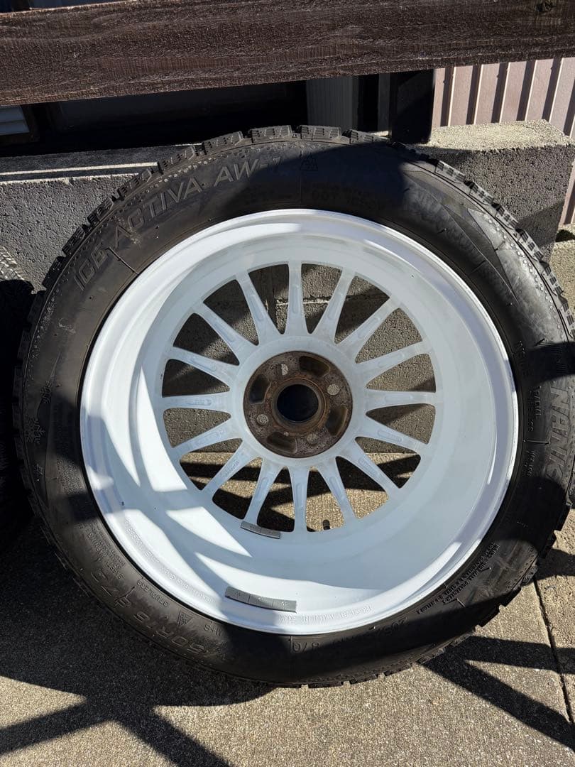 OZ Racing スーパーツーリヅモ16㌅ ナンカンスタッドレスタイヤ セット