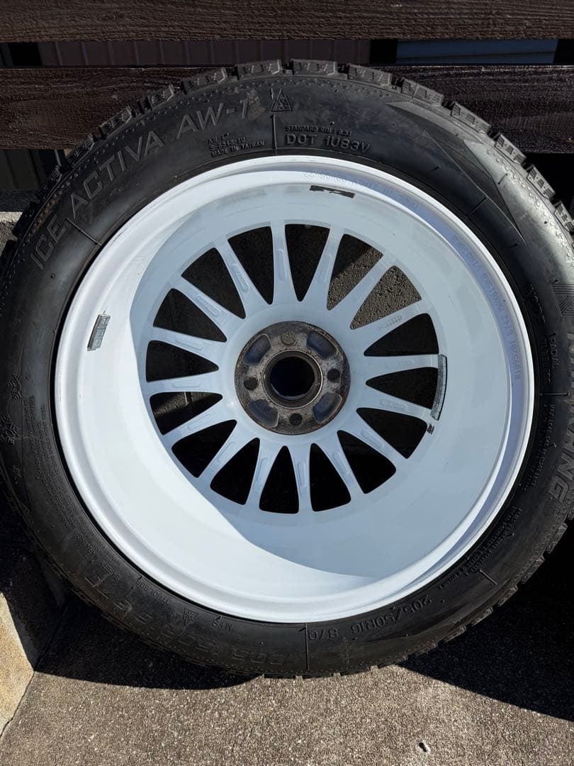 OZ Racing スーパーツーリヅモ16㌅ ナンカンスタッドレスタイヤ セット