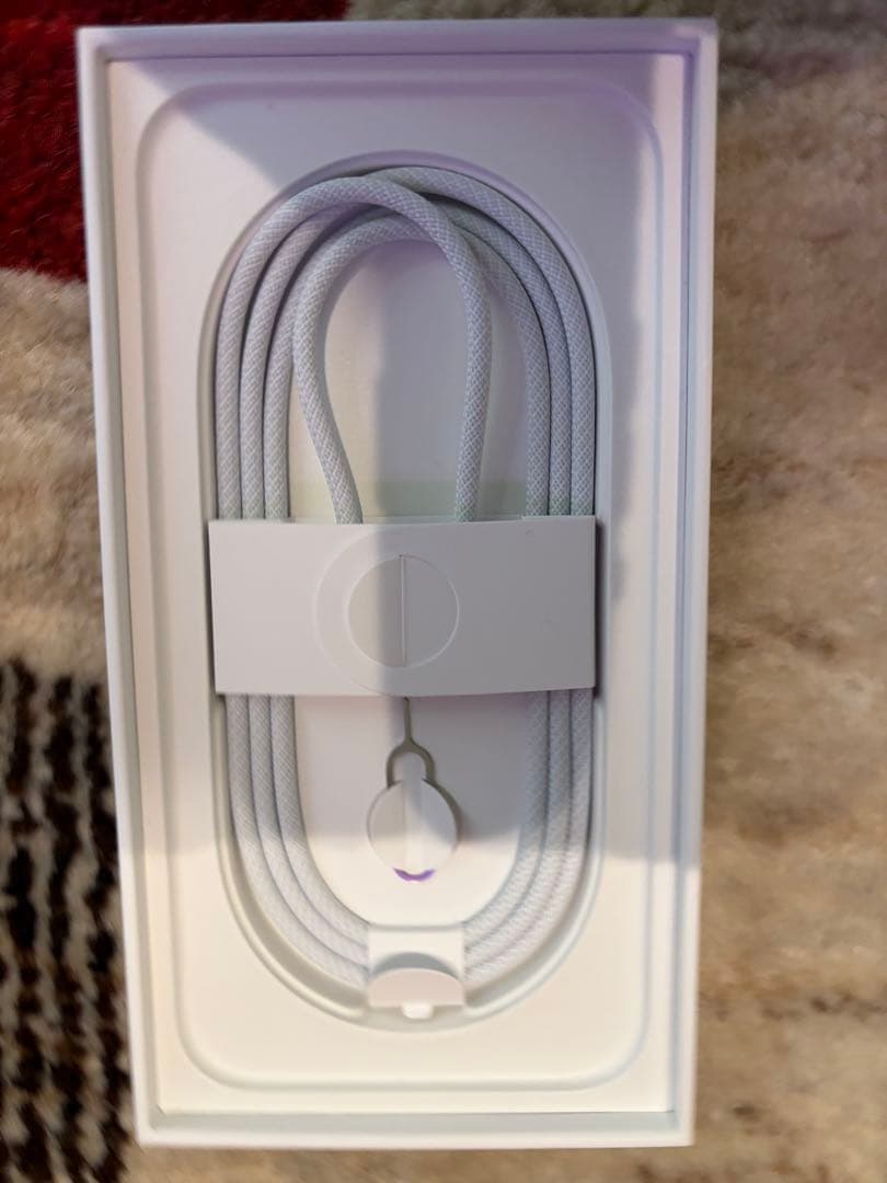 iPhone 16e 128GB ホワイト バッテリー100% ROOT CO